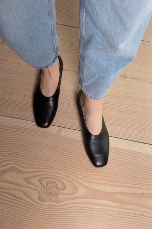 Betty Leather Pumps
