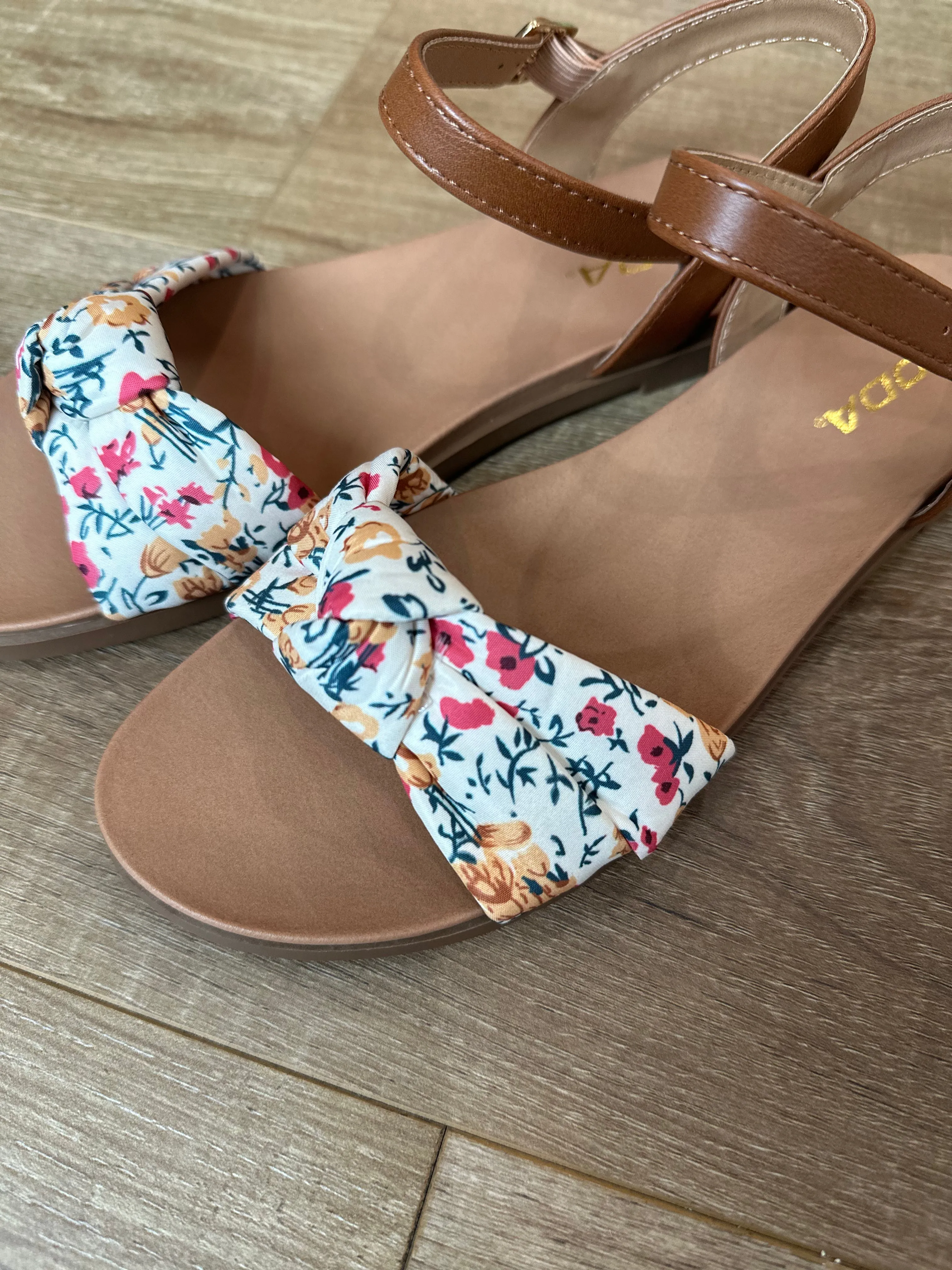 FINAL SALE ~ Becky Floral Knot Sandal (SODA)