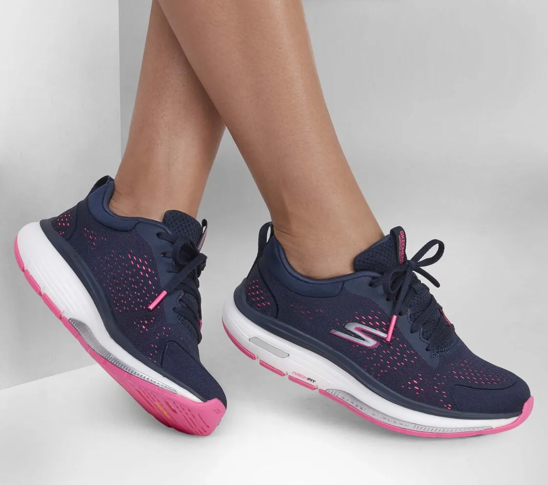 Skechers Women's 124933/NVHP GO WALK Workout Walker - Outpace Trainers Navy Hot Pink