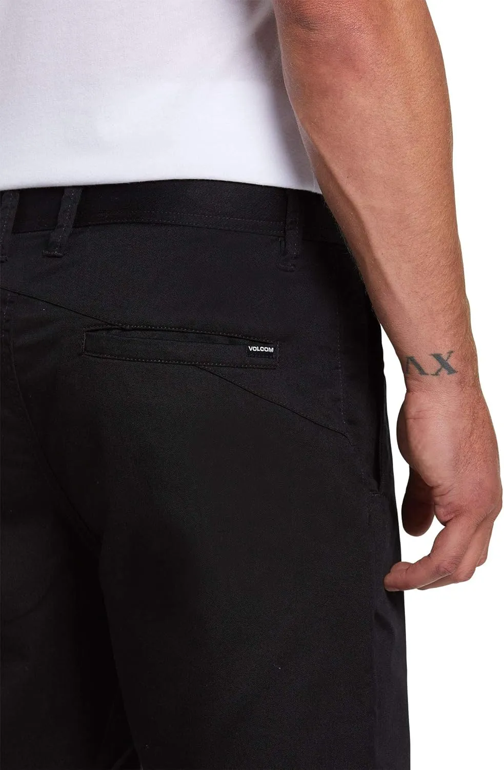 Volcom Men's Modern Fit 21" Chino Short